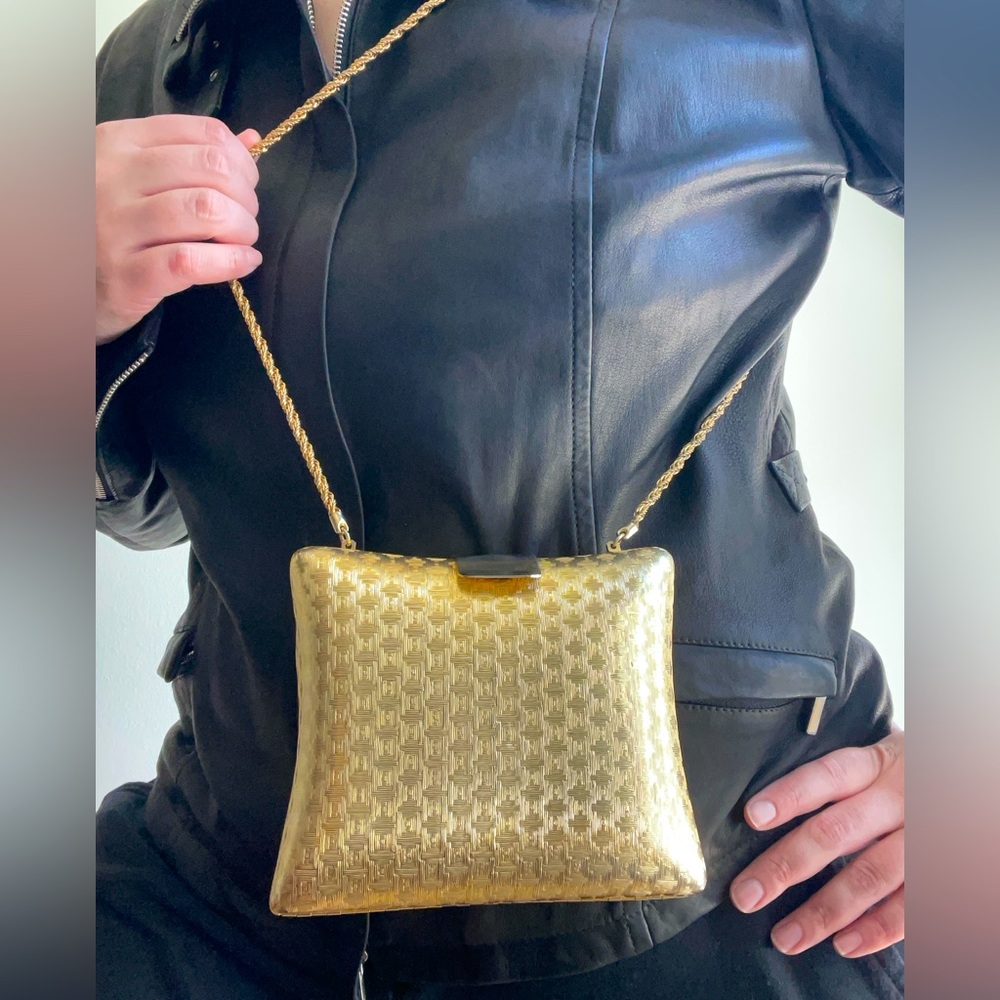 Vintage 1960s Saks Fifth Avenue Original Hard Case Shoulder Bag in Gold - Picture 2 of 12